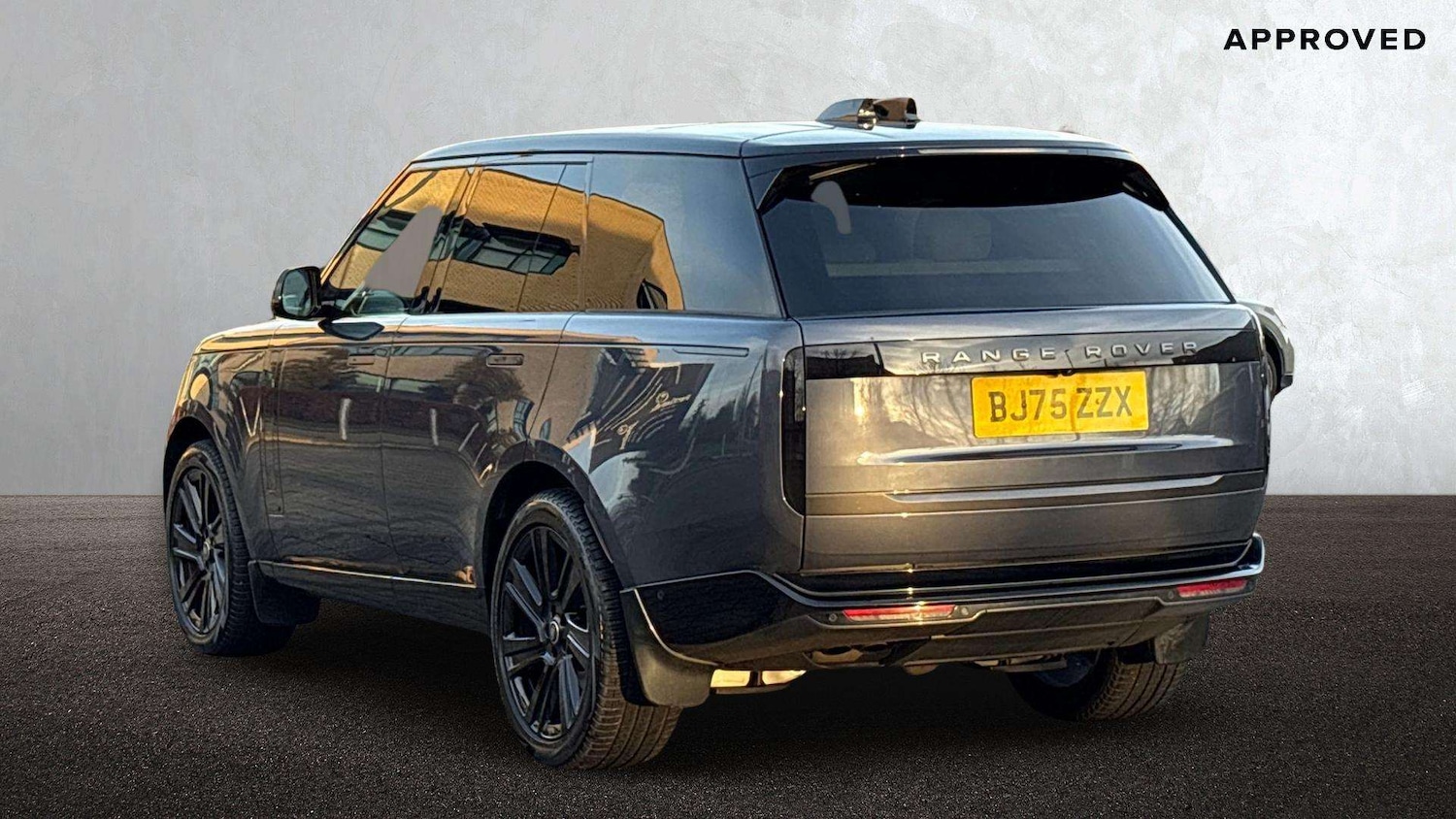 Used Land Rover Range Rover 2025 for sale - 77123424: Photo 2