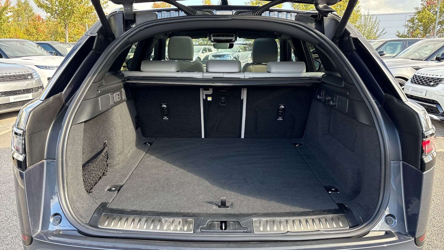 Used Land Rover Range Rover Velar 2023 for sale - 76016260: Photo 10