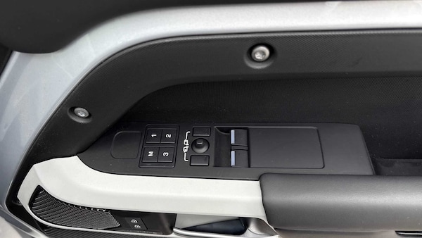 Used Land Rover Defender for sale - 75329405: Photo 25