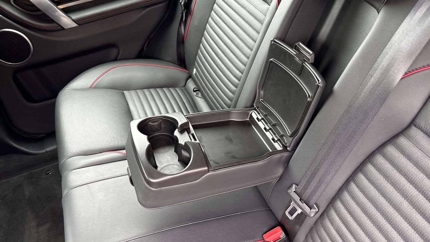 Used Land Rover Discovery Sport 2023 for sale - 78060226: Photo 34