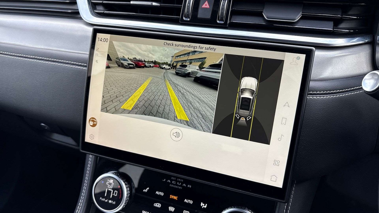 Used Jaguar F-Pace 2024 for sale - 76100619: Photo 12