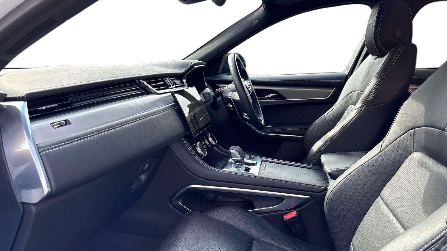 Used Jaguar F-Pace 2024 for sale - 76100619: Photo 3