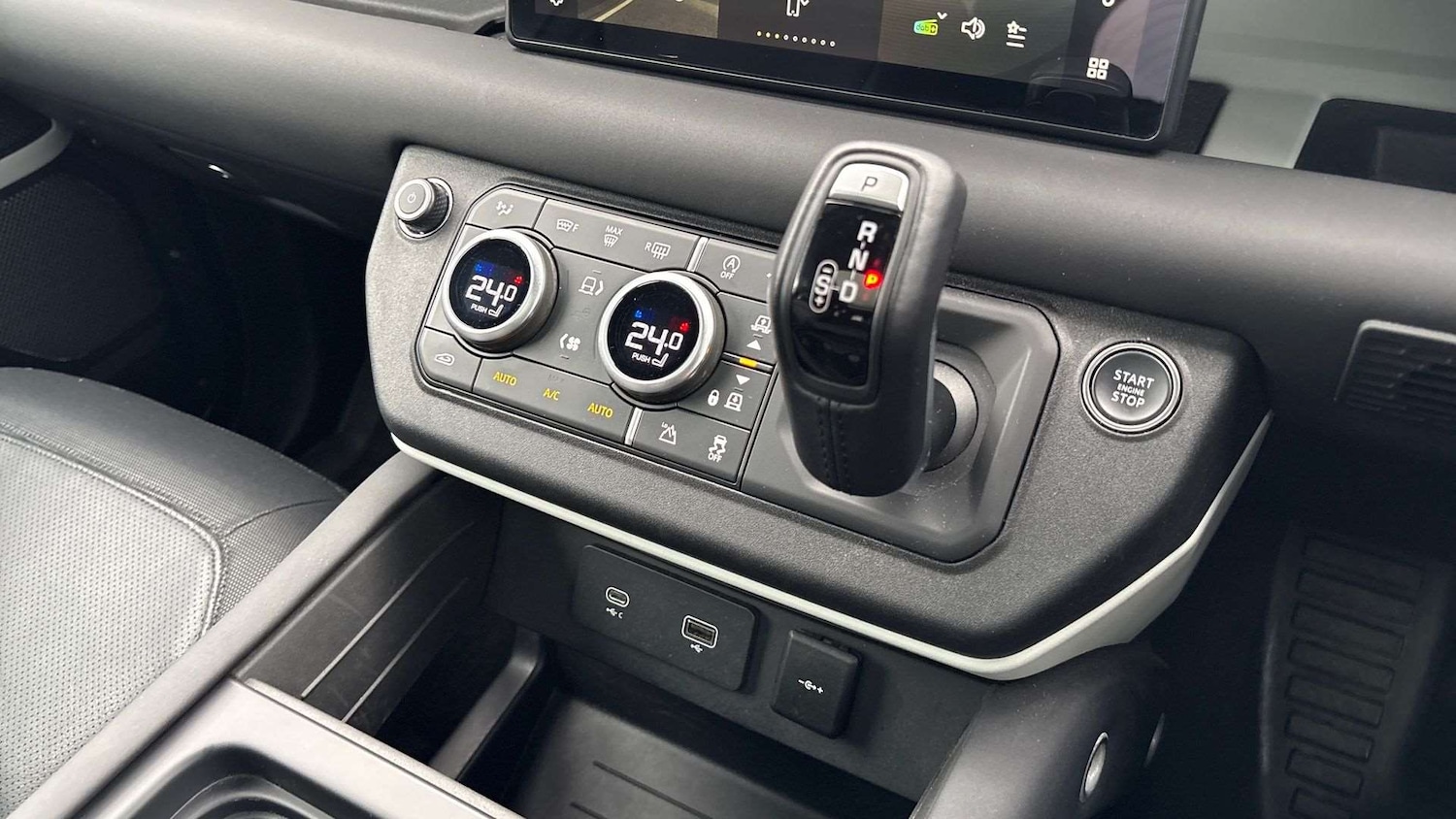 Used Land Rover Defender 2023 for sale - 76761075: Photo 13