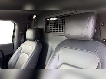 Used Land Rover Defender 2023 for sale - 78991167: Photo