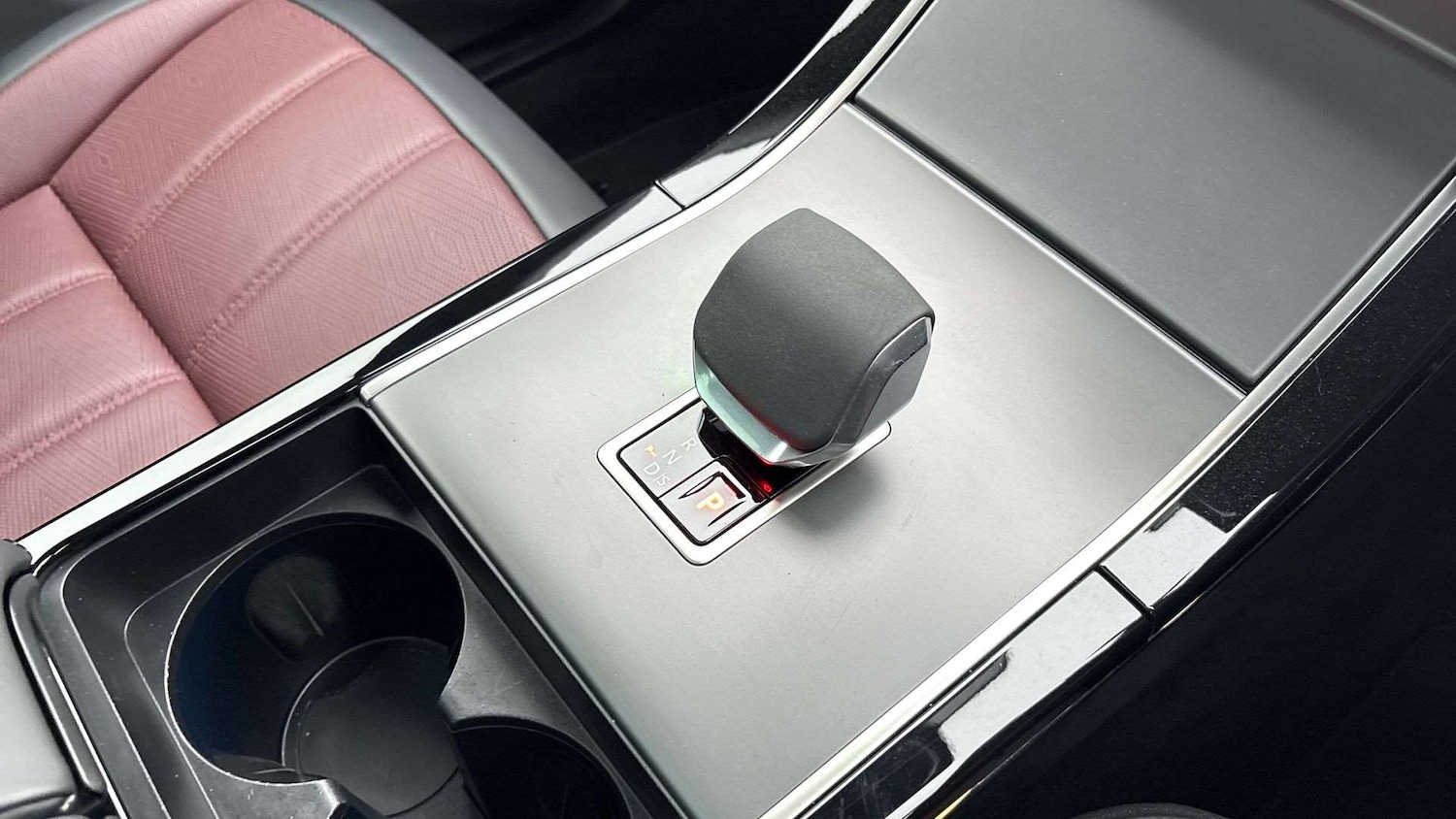 Used Land Rover Range Rover Evoque 2024 for sale - 76928927: Photo 13