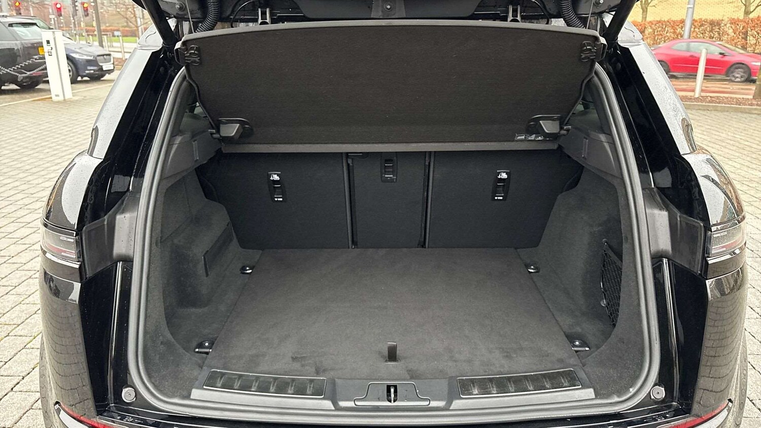 Used Land Rover Range Rover Evoque 2024 for sale - 76928927: Photo 32