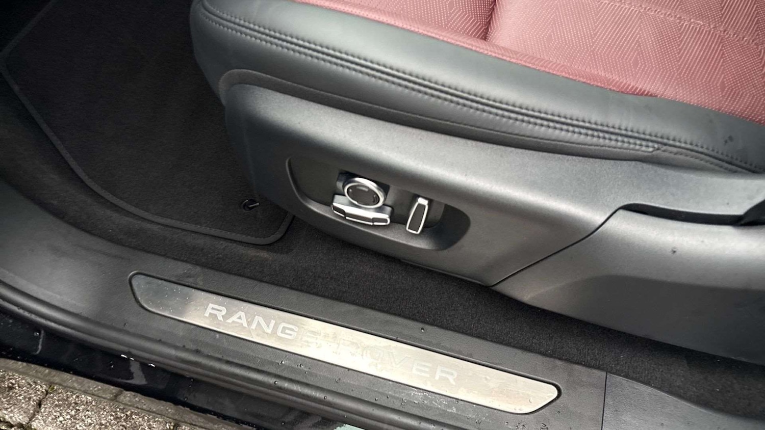 Used Land Rover Range Rover Evoque 2024 for sale - 76928927: Photo 35