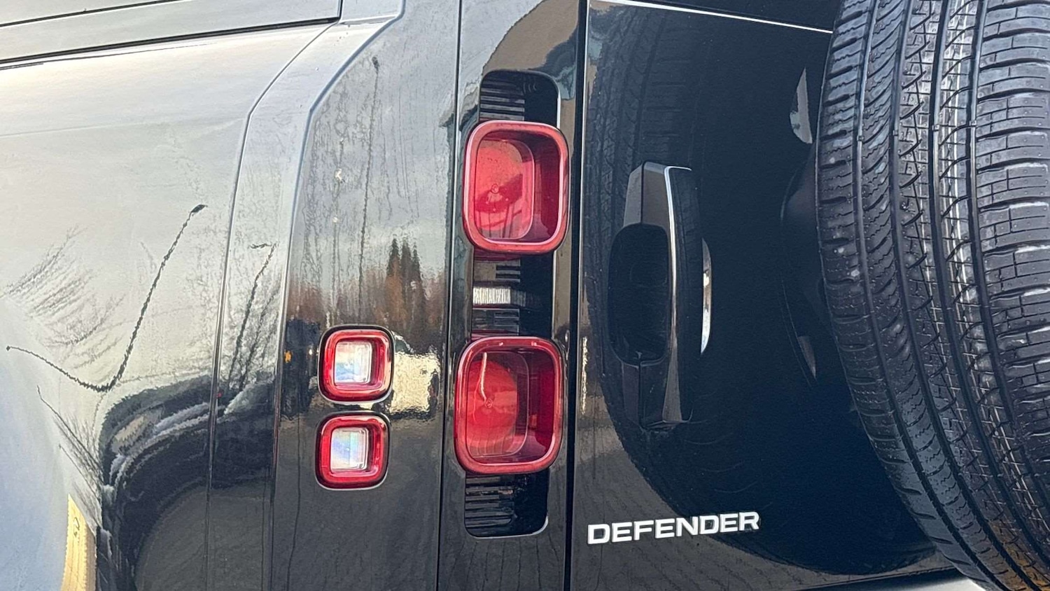 Used Land Rover Defender 2024 for sale - 76435728: Photo 19