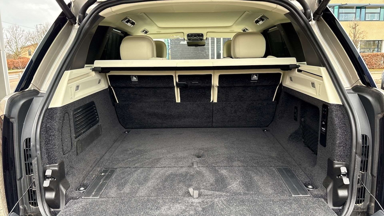 Used Land Rover Range Rover 2023 for sale - 77674696: Photo 10