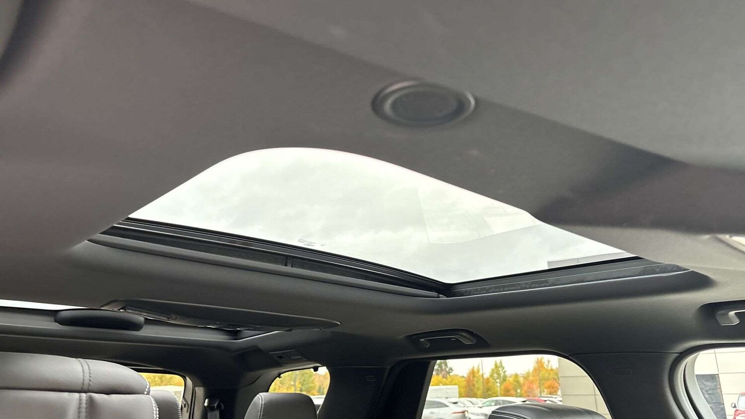 Used Land Rover Discovery 2025 for sale - 76421248: Photo 21