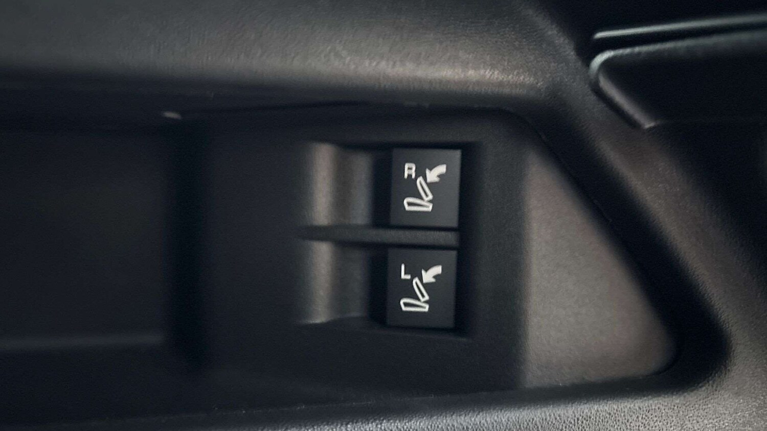 Used Land Rover Discovery Sport 2024 for sale - 77397937: Photo 27