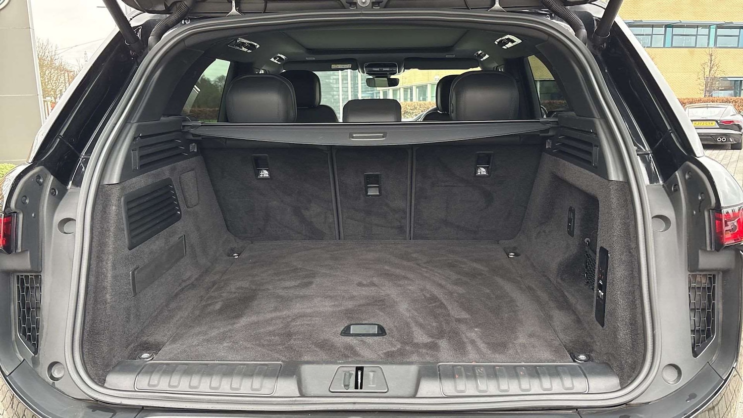 Used Land Rover Range Rover Sport 2023 for sale - 77361258: Photo 10