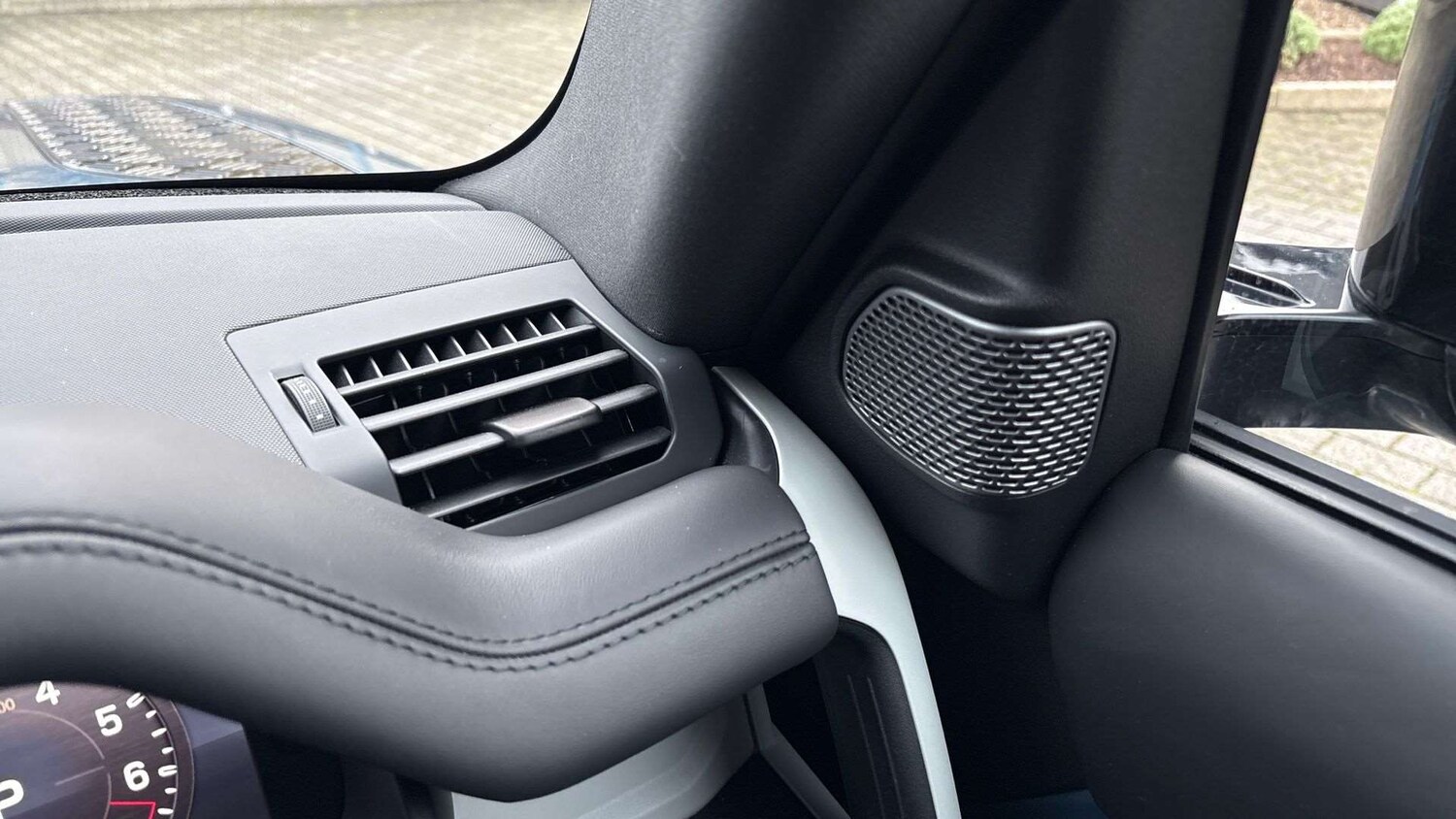 Used Land Rover Defender for sale - 77011176: Photo 27