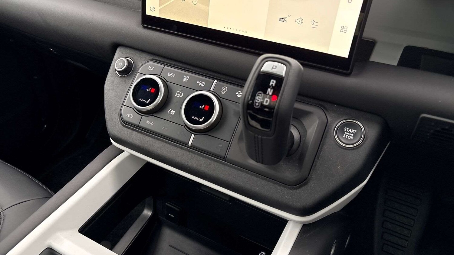 Used Land Rover Defender 2025 for sale - 77270255: Photo 13