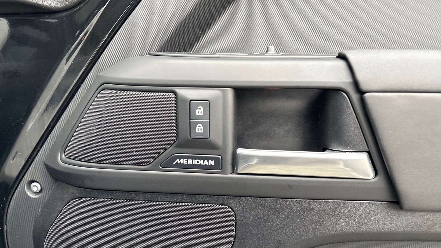 Used Land Rover Defender 2025 for sale - 77270255: Photo 24