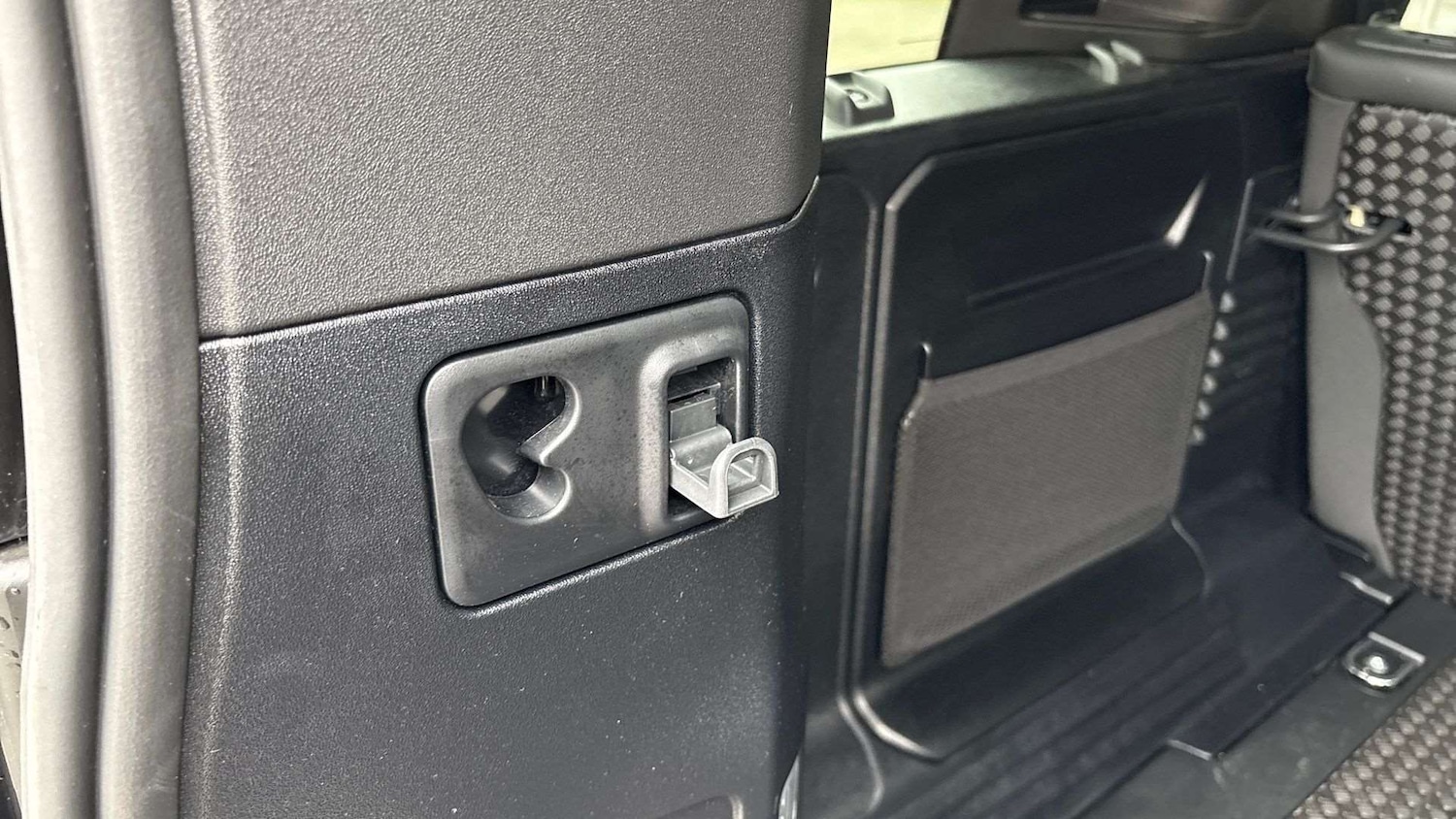 Used Land Rover Defender 2025 for sale - 77270255: Photo 27