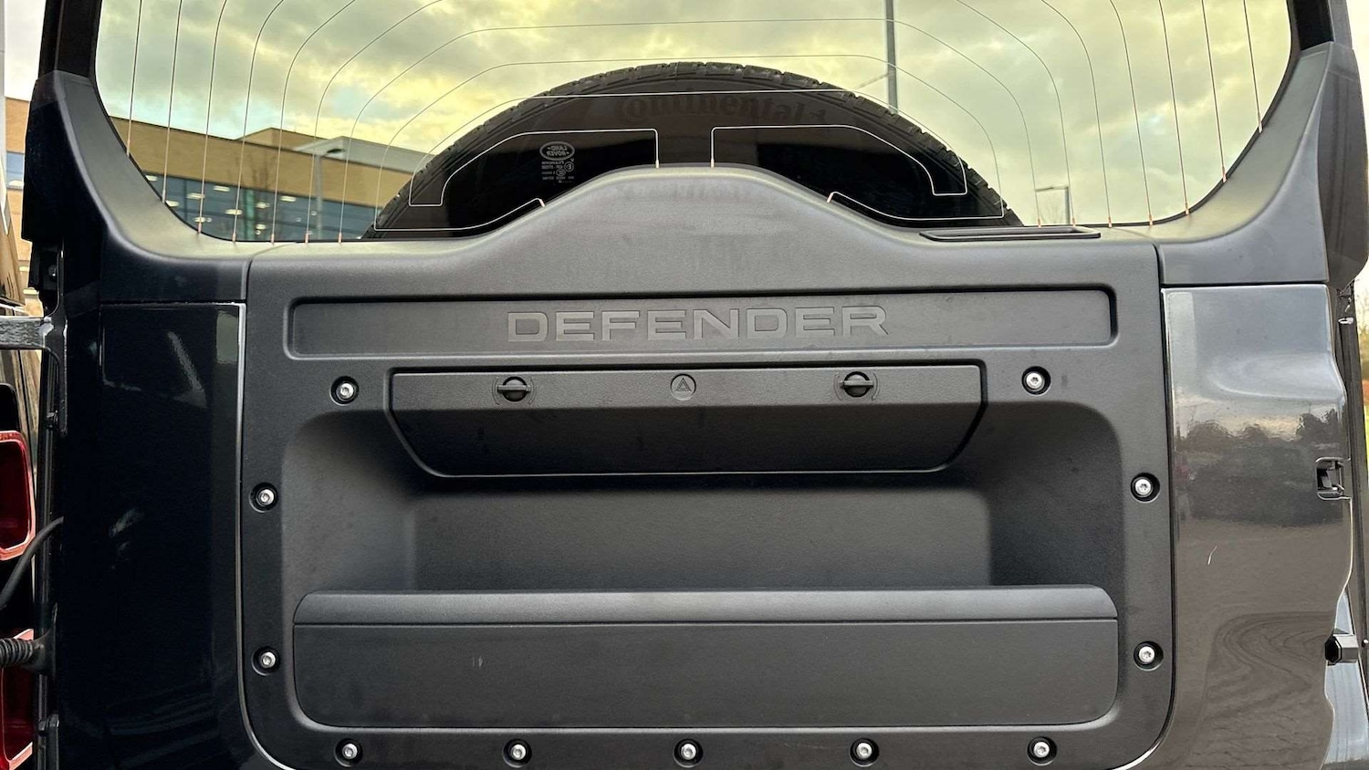 Used Land Rover Defender 2025 for sale - 76487998: Photo 34