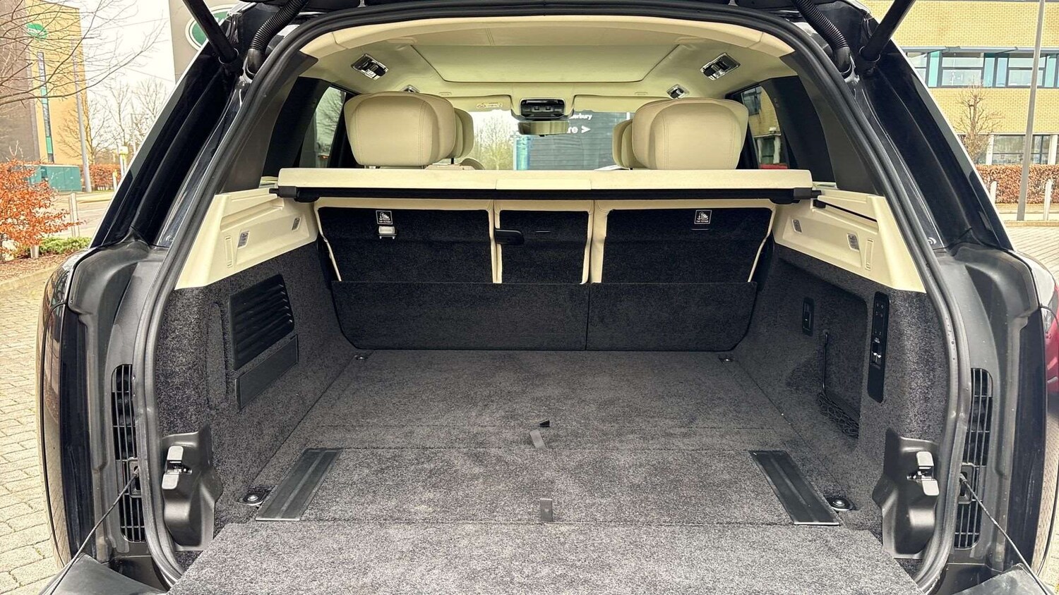 Used Land Rover Range Rover 2024 for sale - 77649062: Photo 10