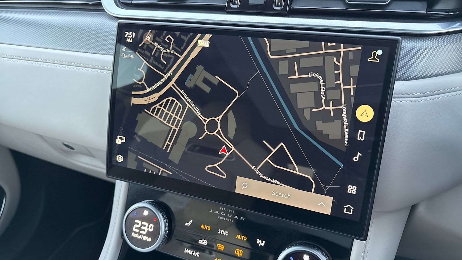 Used Jaguar F-Pace 2024 for sale - 76692186: Photo 11