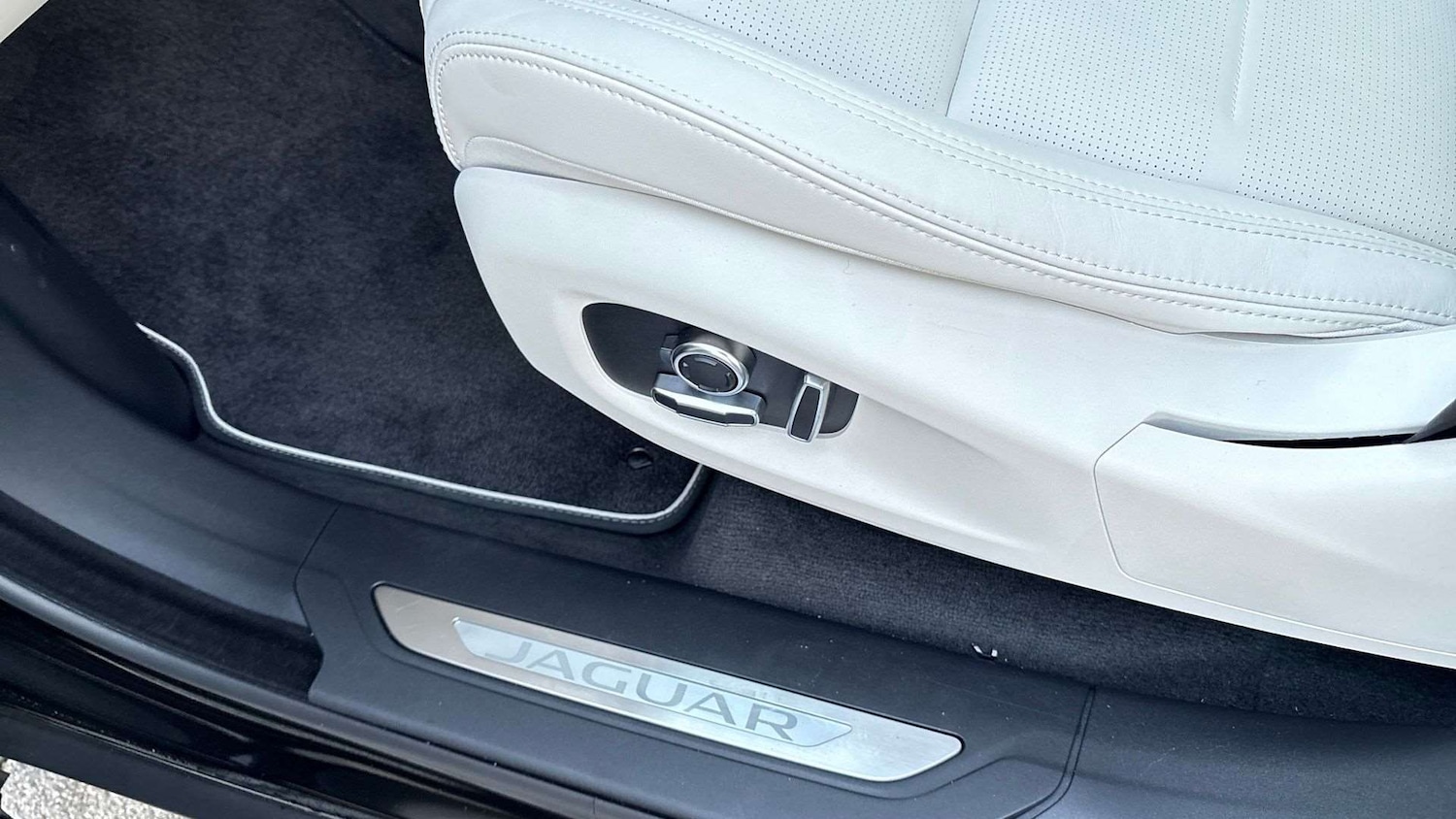 Used Jaguar F-Pace 2024 for sale - 76692186: Photo 34