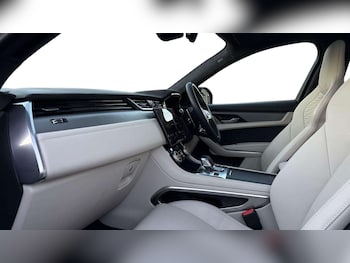 Used Jaguar F-Pace 2024 for sale - 76692186: Photo