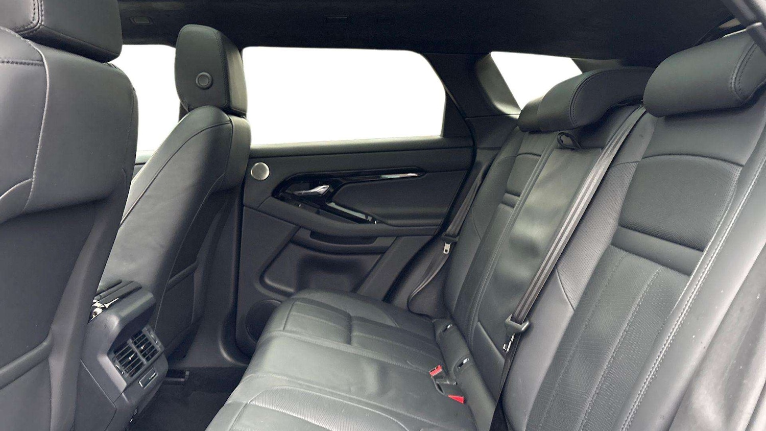 Used Land Rover Range Rover Evoque 2025 for sale - 77588998: Photo 4