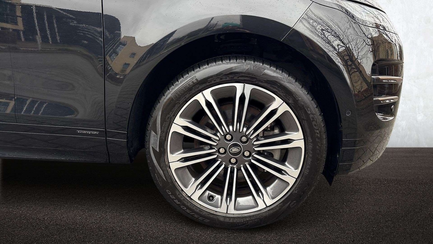 Used Land Rover Range Rover Evoque 2025 for sale - 77588998: Photo 8