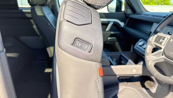 Used Land Rover Defender 2023 for sale - 76218317: Photo 8