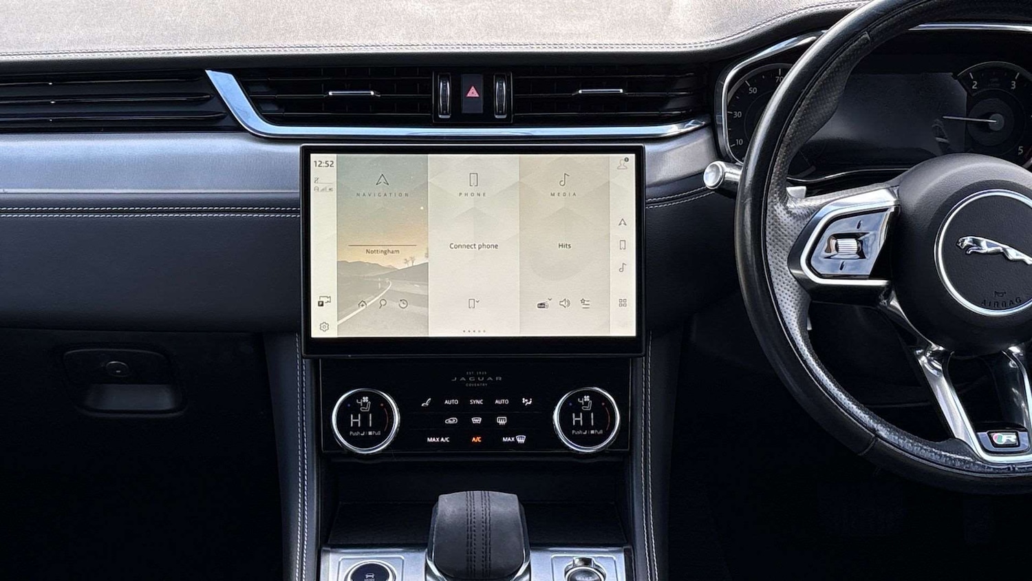 Used Jaguar F-Pace 2021 for sale - 76598308: Photo 14