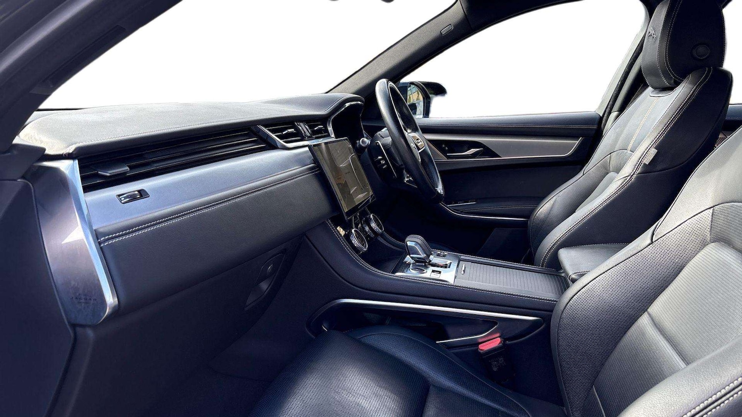 Used Jaguar F-Pace 2021 for sale - 76598308: Photo 3