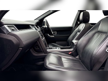 Used Land Rover Discovery Sport 2019 for sale - 77577386: Photo