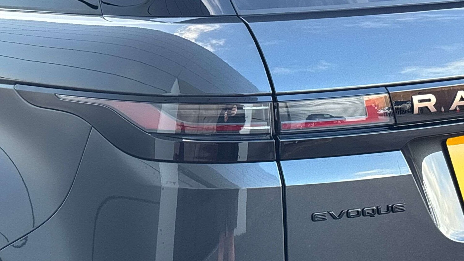 Used Land Rover Range Rover Evoque 2025 for sale - 77443332: Photo 19