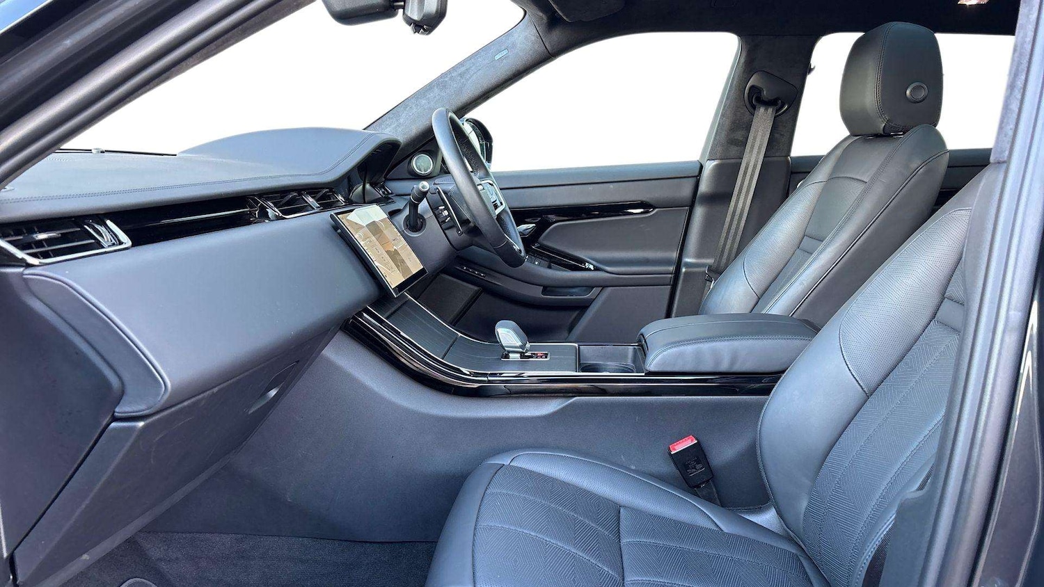 Used Land Rover Range Rover Evoque 2025 for sale - 77443332: Photo 3