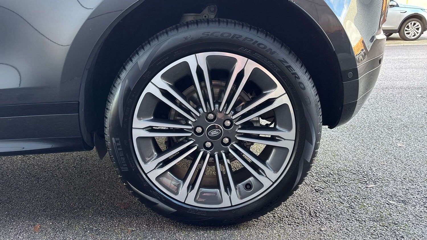 Used Land Rover Range Rover Evoque 2025 for sale - 77443332: Photo 31