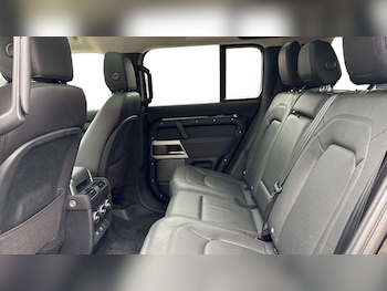 Used Land Rover Defender 2022 for sale - 79118044: Photo