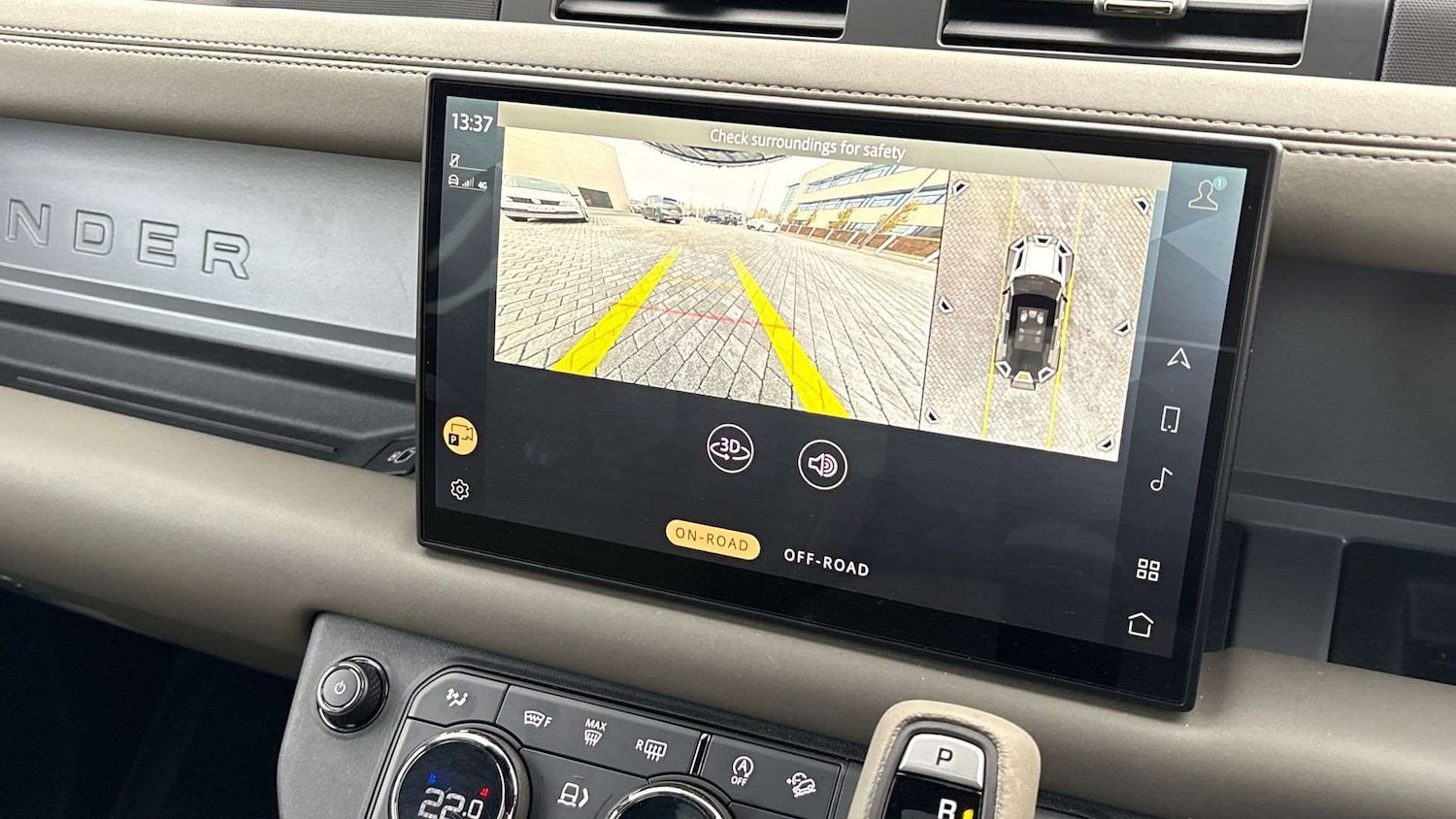 Used Land Rover Defender 2025 for sale - 76692012: Photo 12