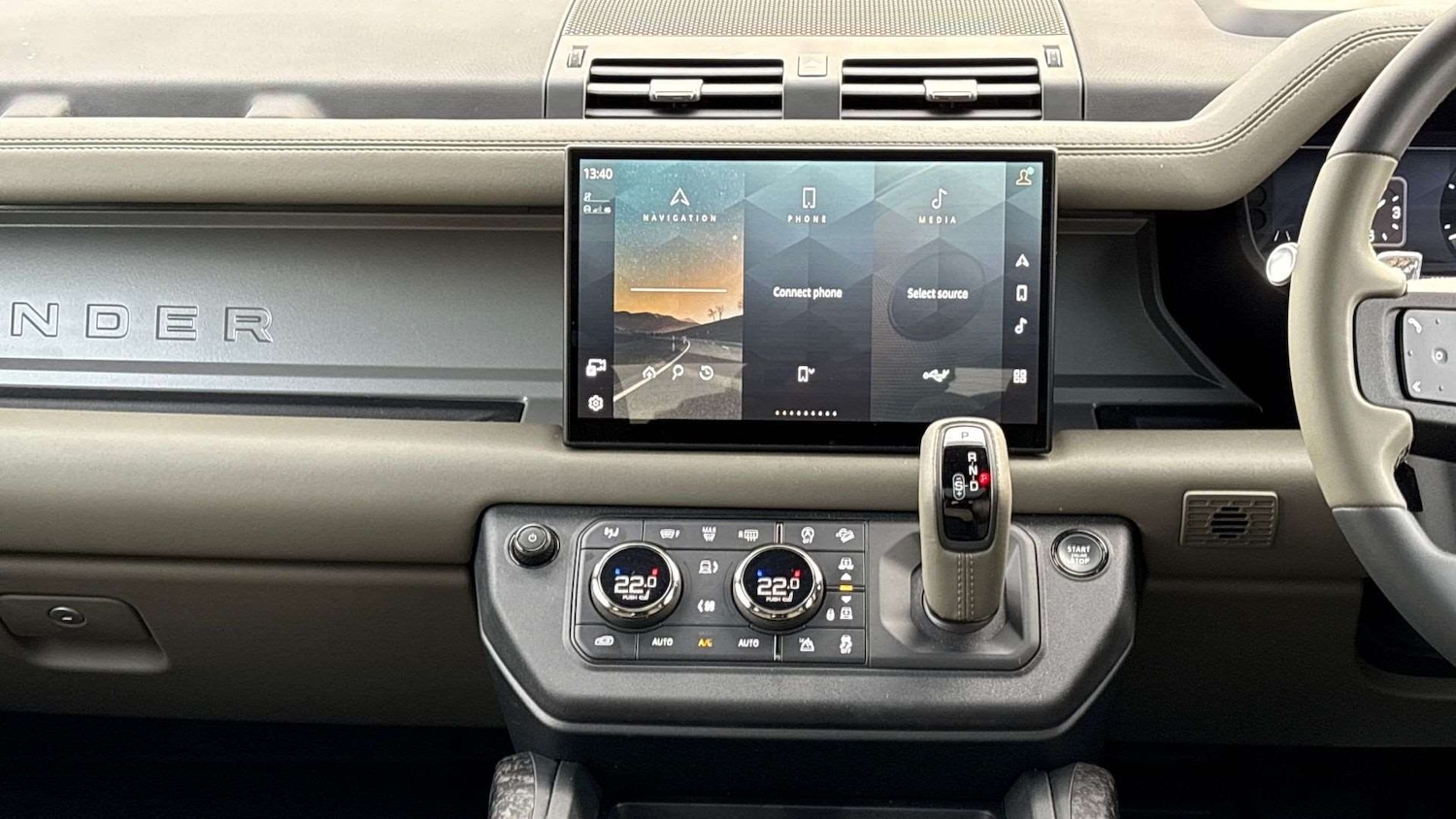 Used Land Rover Defender 2025 for sale - 76692012: Photo 14