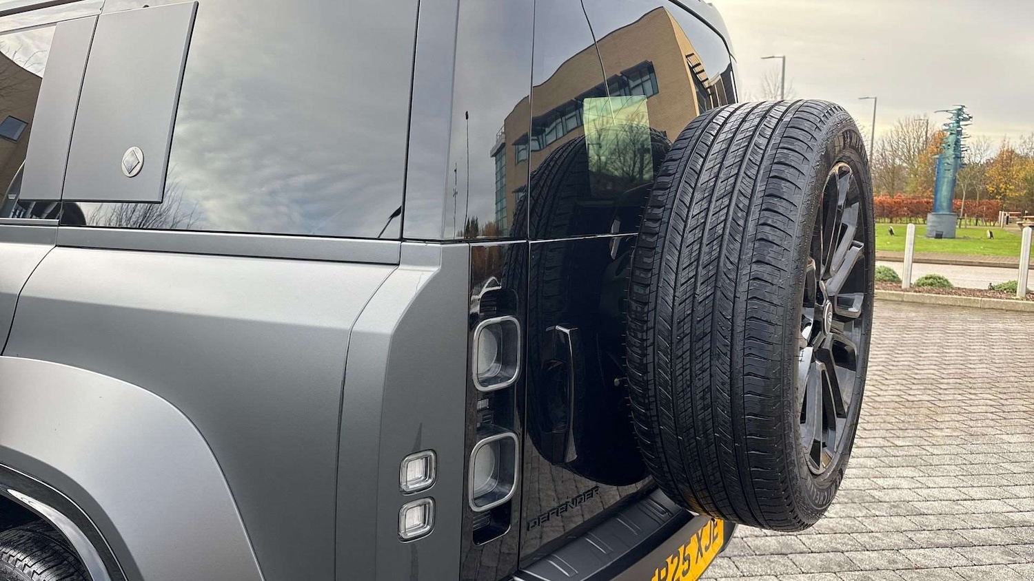 Used Land Rover Defender 2025 for sale - 76692012: Photo 33