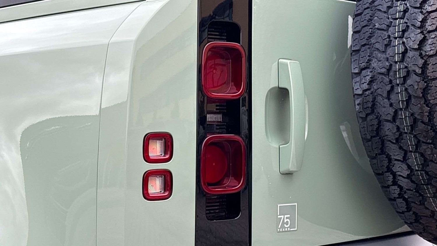 Used Land Rover Defender 2023 for sale - 76421266: Photo 19