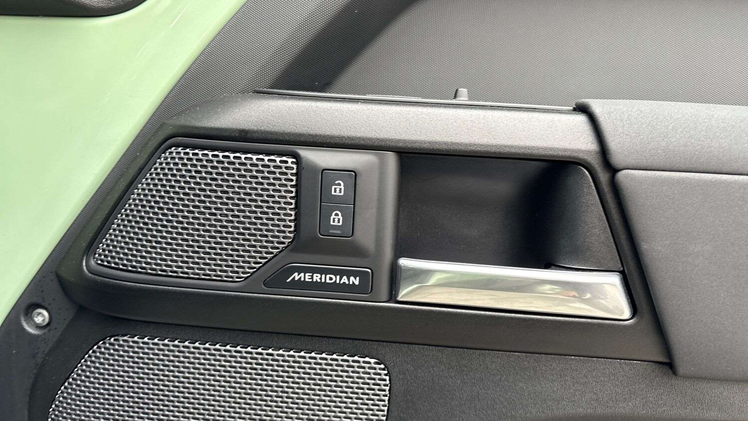 Used Land Rover Defender 2023 for sale - 76421266: Photo 24