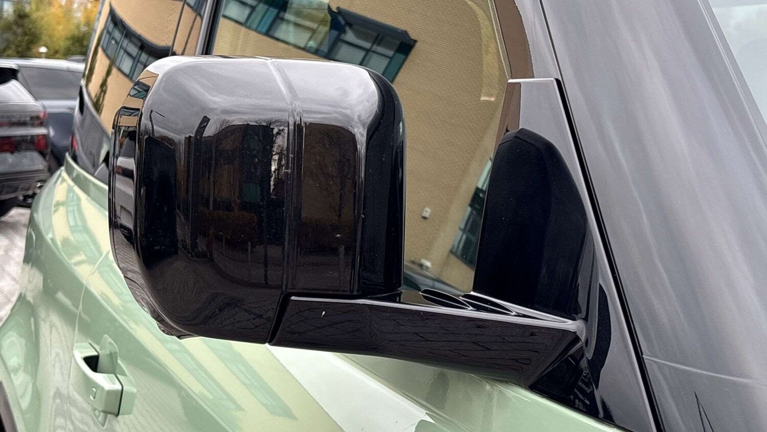 Used Land Rover Defender 2023 for sale - 76421266: Photo 30