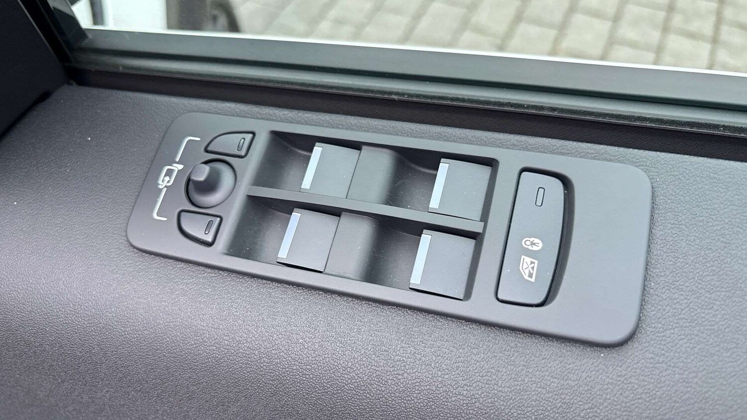 Used Land Rover Discovery Sport for sale - 78104616: Photo 25