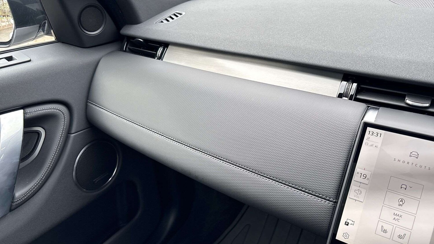 Used Land Rover Discovery Sport for sale - 78104616: Photo 34