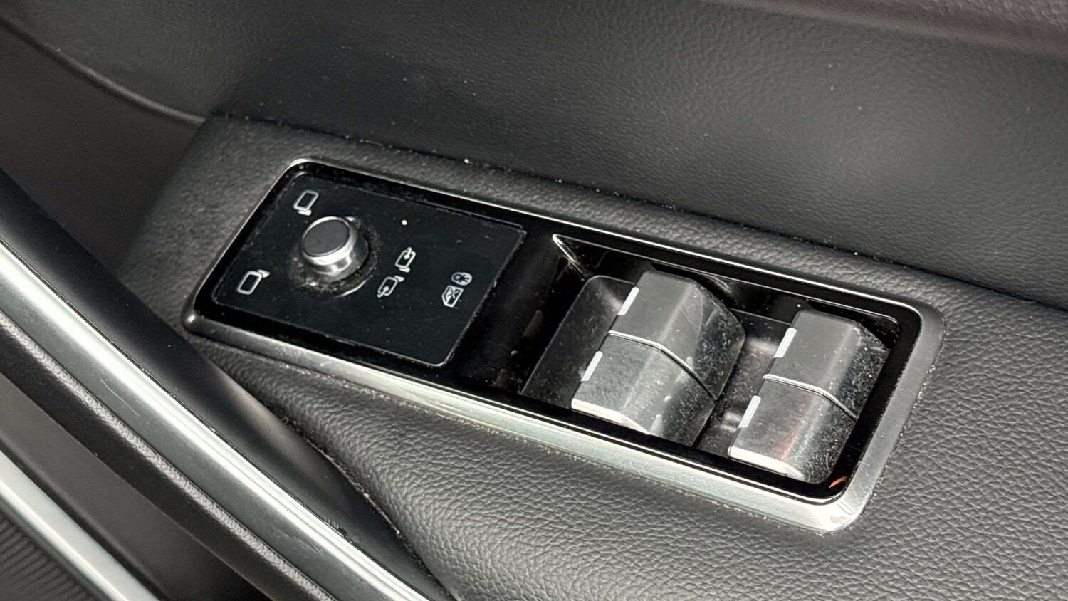 Used Jaguar F-Pace 2023 for sale - 77589018: Photo 25