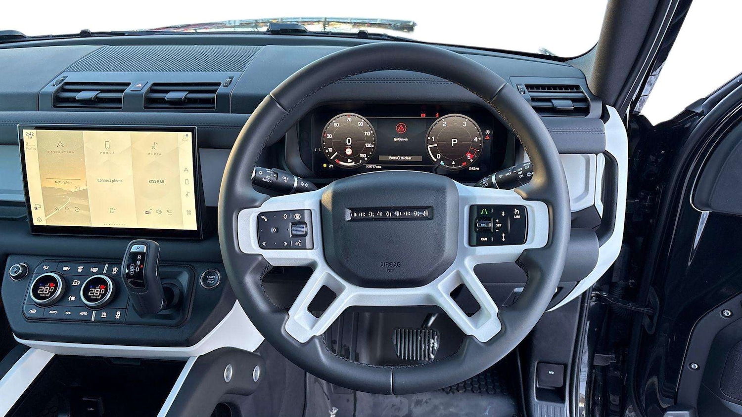 Used Land Rover Defender 90 2025 for sale - 77076635: Photo 15