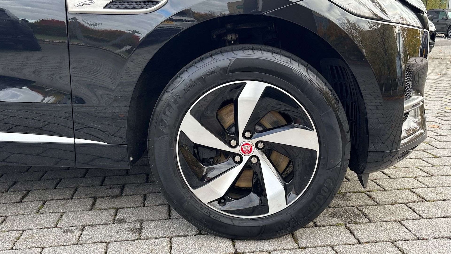 Used Jaguar F-Pace 2022 for sale - 76329209: Photo 8