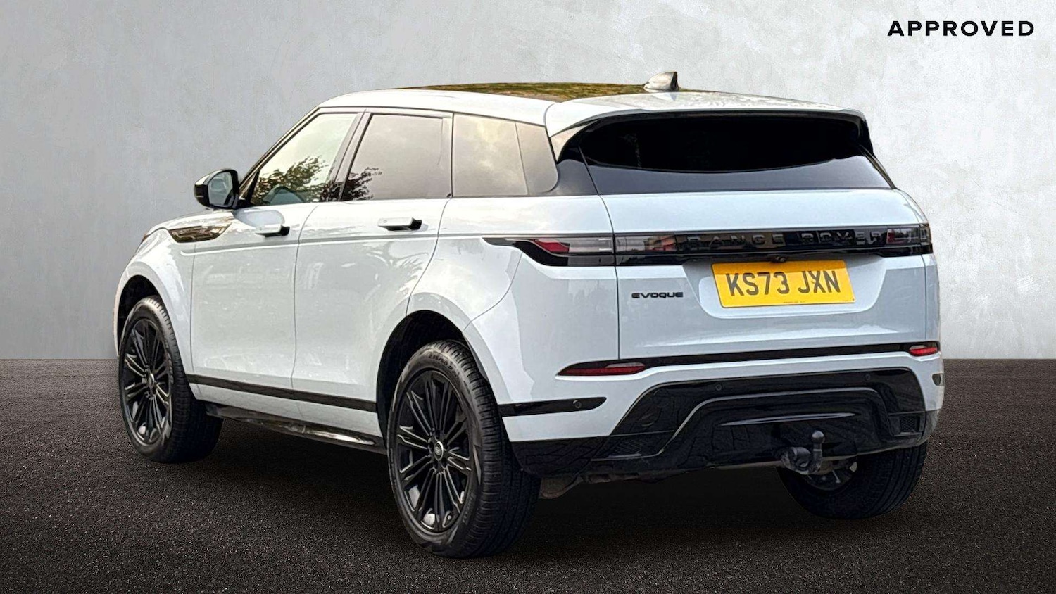 Used Land Rover Range Rover Evoque 2023 for sale - 76242391: Photo 2
