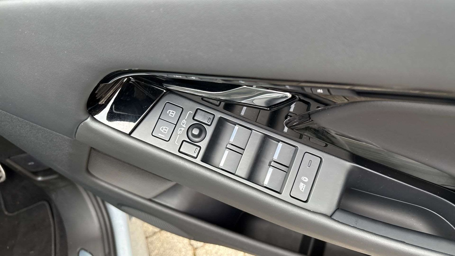 Used Land Rover Range Rover Evoque 2023 for sale - 76242391: Photo 25