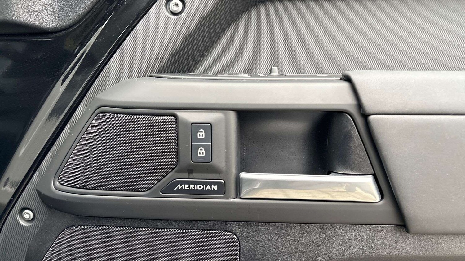 Used Land Rover Defender 2024 for sale - 77389878: Photo 24