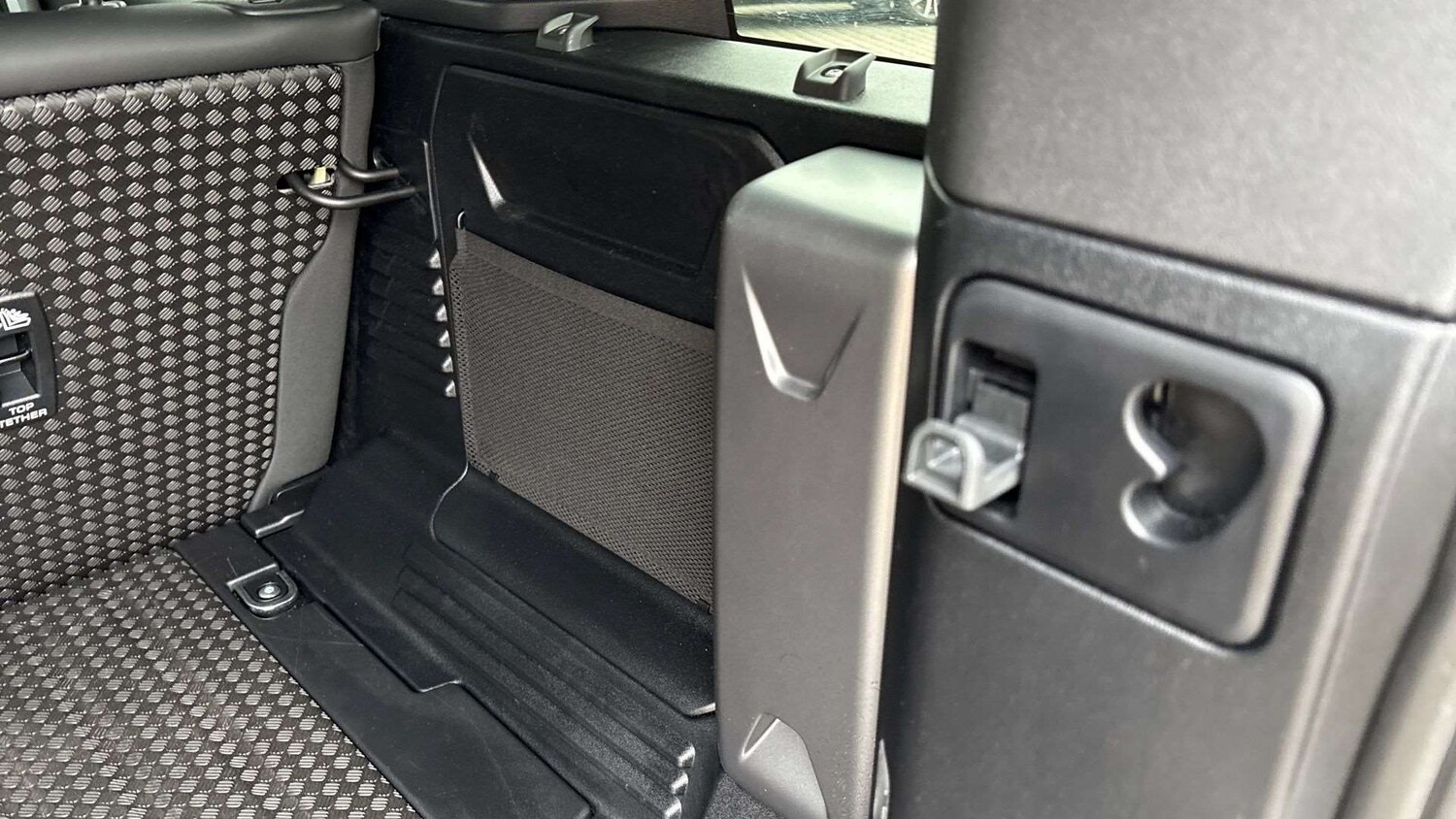 Used Land Rover Defender 2024 for sale - 77389878: Photo 27